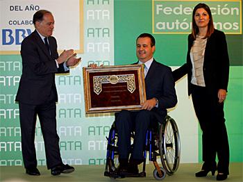 Ignacio Tremiño recoge el premio