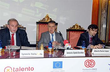 De izqu. a dcha: Solís, Ojeda, Durán