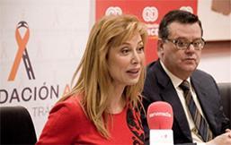 Teresa Viejo junto a Martínez Donoso