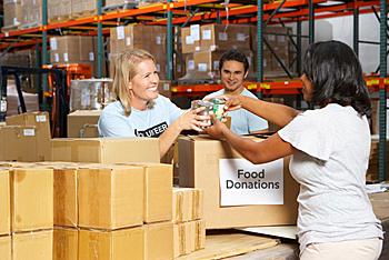 Jóvenes voluntarios